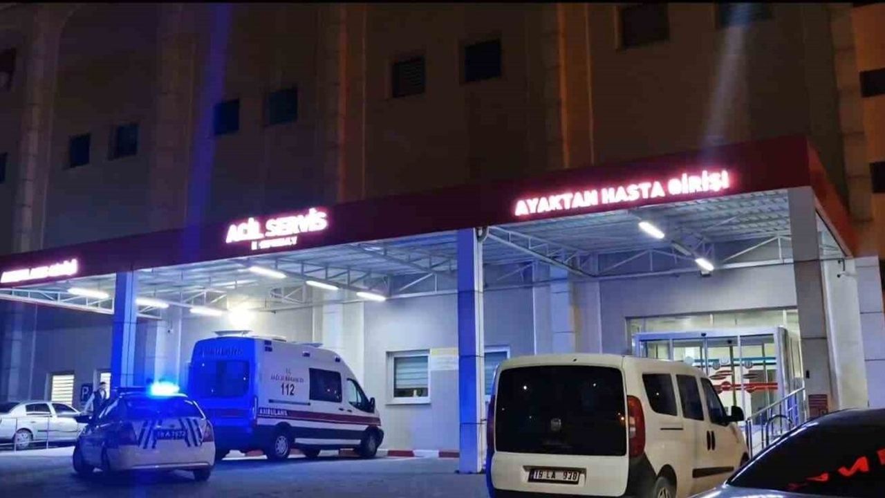 Çorum Alaca'da 5 lise öğrencisi tavuk döner sonrası zehirlenme şüphesiyle hastaneye başvurdu