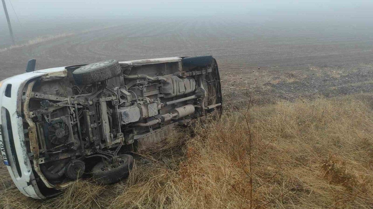 Çorum İskilip'te yoğun sis zincirleme kazaya neden oldu: 5 yaralı