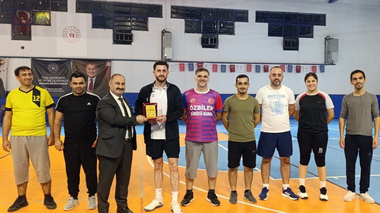 Denizli'de Buldan ve Güney öğretmenleri 24 Kasım'da dostluk maçında buluştu