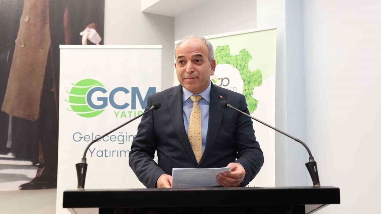 Denizli OSB'de "Dünya & Türkiye Ekonomisi: Yeni Dönem, Yeni Stratejiler" semineri düzenlendi