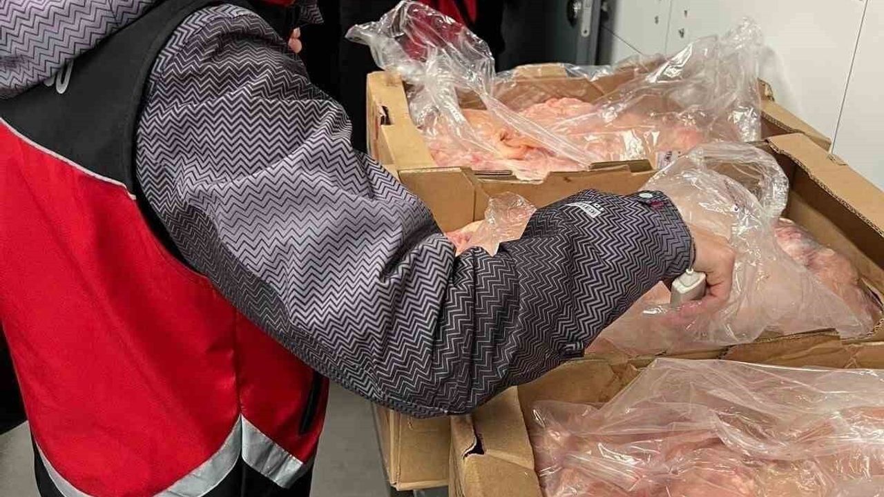 Devrek'te gıda denetimleri: 2 işletmeye idari para cezası uygulandı