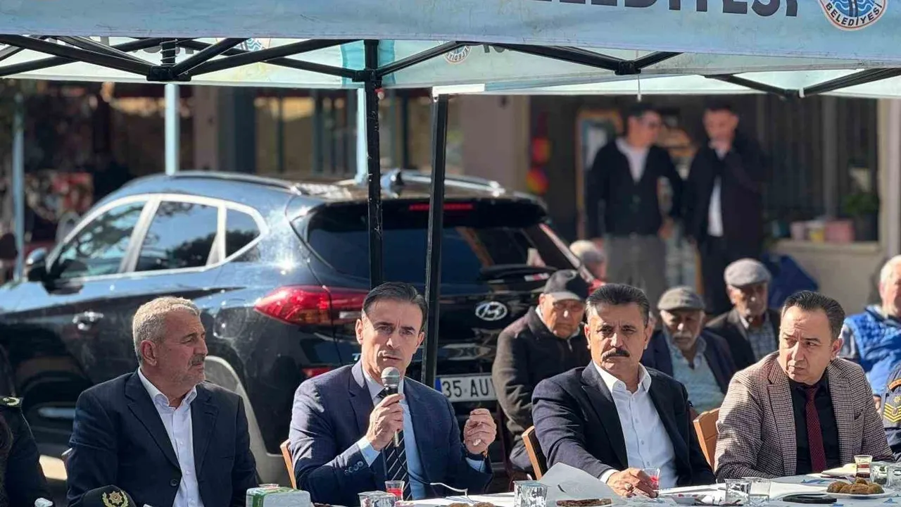 Dikili'de 16. Halk Günü: Kaymakam Gün ve Başkan Kırgöz Kabakum’da Vatandaşların Sorunlarını Dinledi