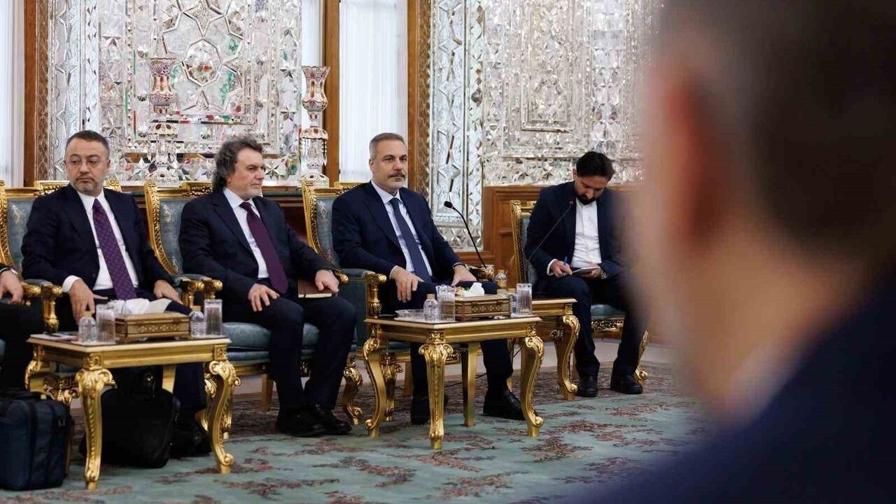 Dışişleri Bakanı Hakan Fidan Tahran'da Muhammed Bager Galibaf ile Görüştü