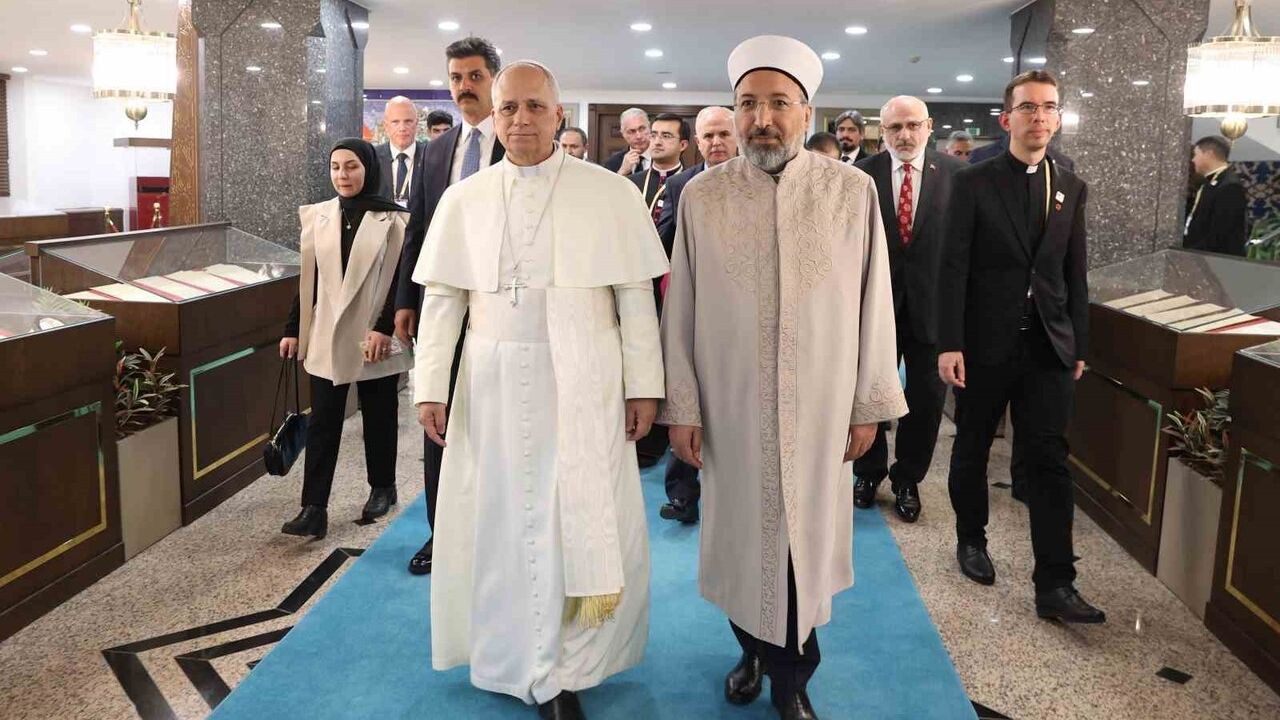 Diyanet İşleri Başkanı Arpaguş, Papa 14. Leo ile Ankara'da Görüştü