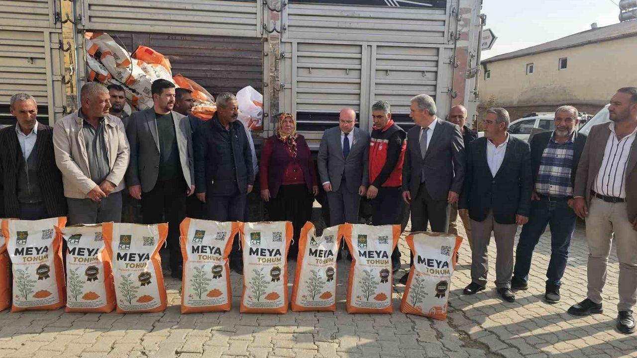 Diyarbakır’da 137 Çiftçiye TAKEP Kapsamında 55 Ton Mercimek Tohumu Dağıtıldı