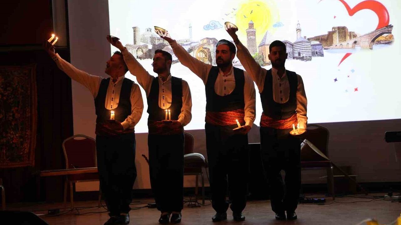 Diyarbakır Final Okulları Öğretmenler Günü'nü Elazığ Kültür Şöleniyle Kutladı