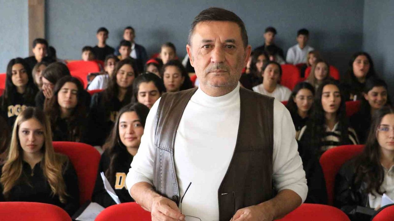 Diyarbakır Güzel Sanatlar Lisesi öğrencileri özel günlerde müzikle buluşuyor