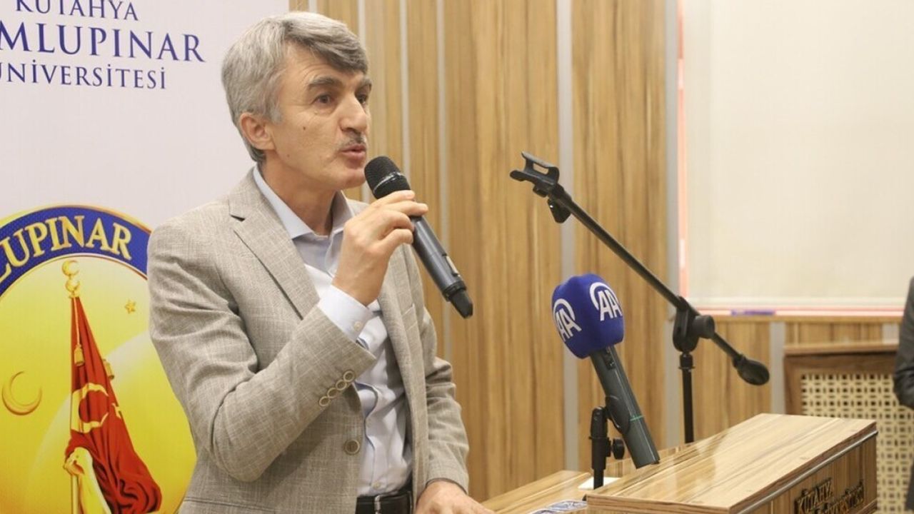 DPÜ’de 'Yaşayan İnsan Hazinesi' Hamza Üstünkaya için anma töreni