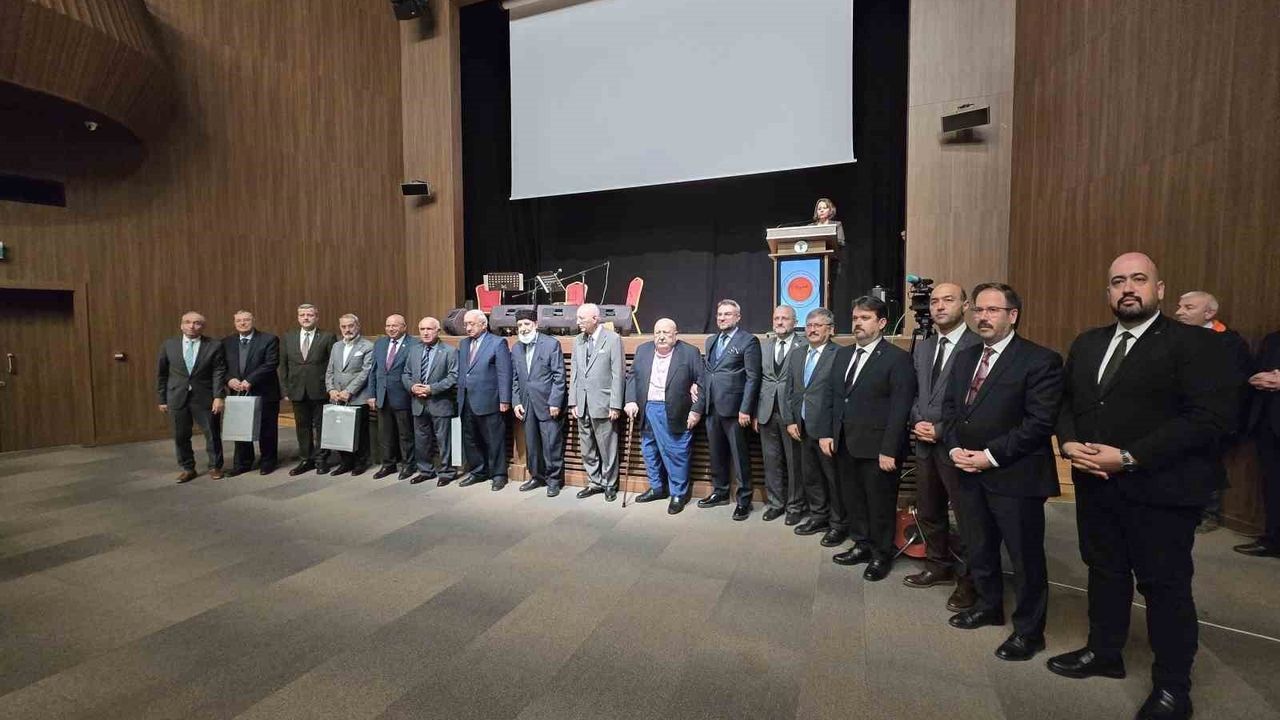 Dr. Ali Şakir Ergin'e 88. doğum yılında 'Yozgatlı Bir Münevver' kitabı takdim edildi