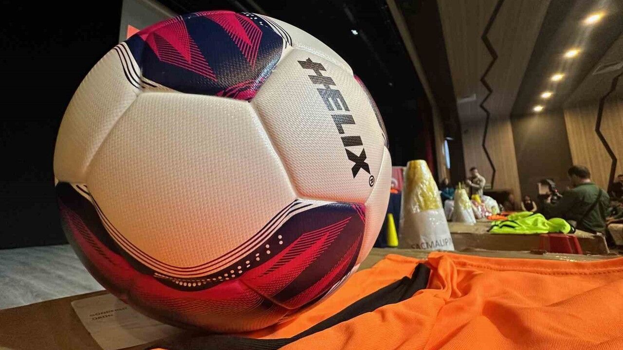 Düzce'de Amatör Kulüplere 1,1 Milyon TL Değerinde Malzeme Desteği