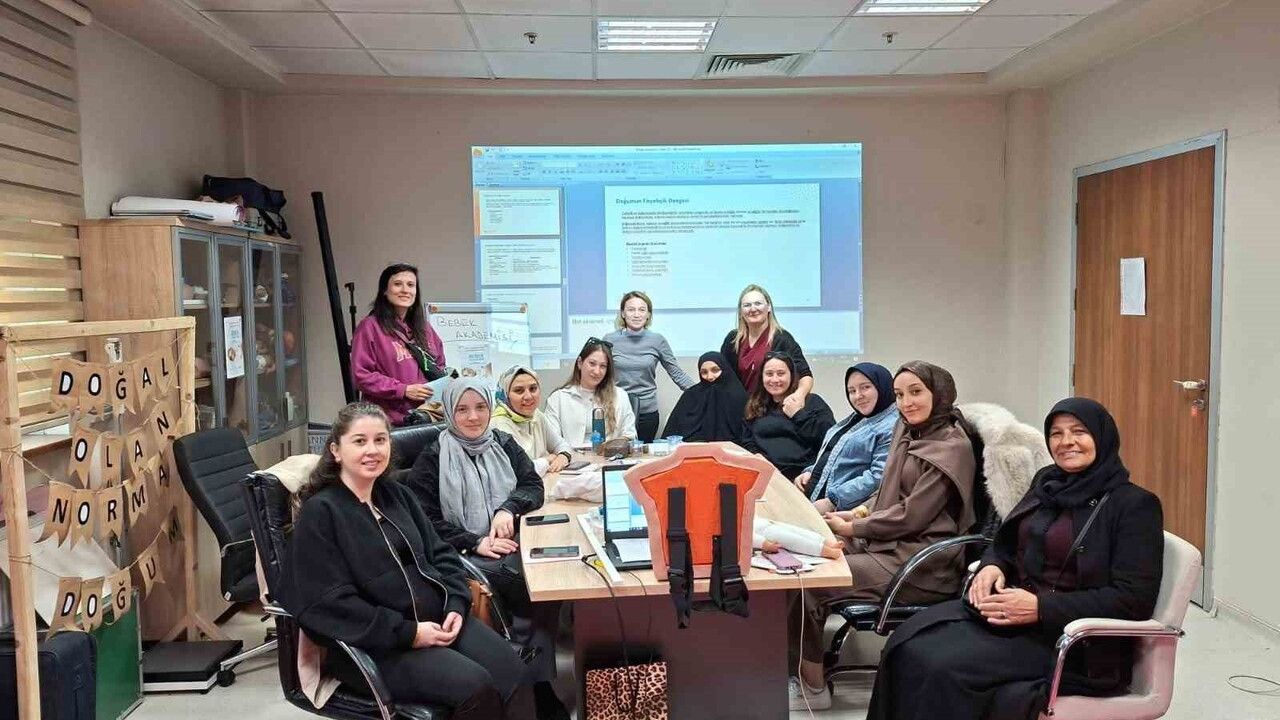 Düzce'de Gebe Okulu ve Bebek Akademisi Eğitimleri Sürüyor