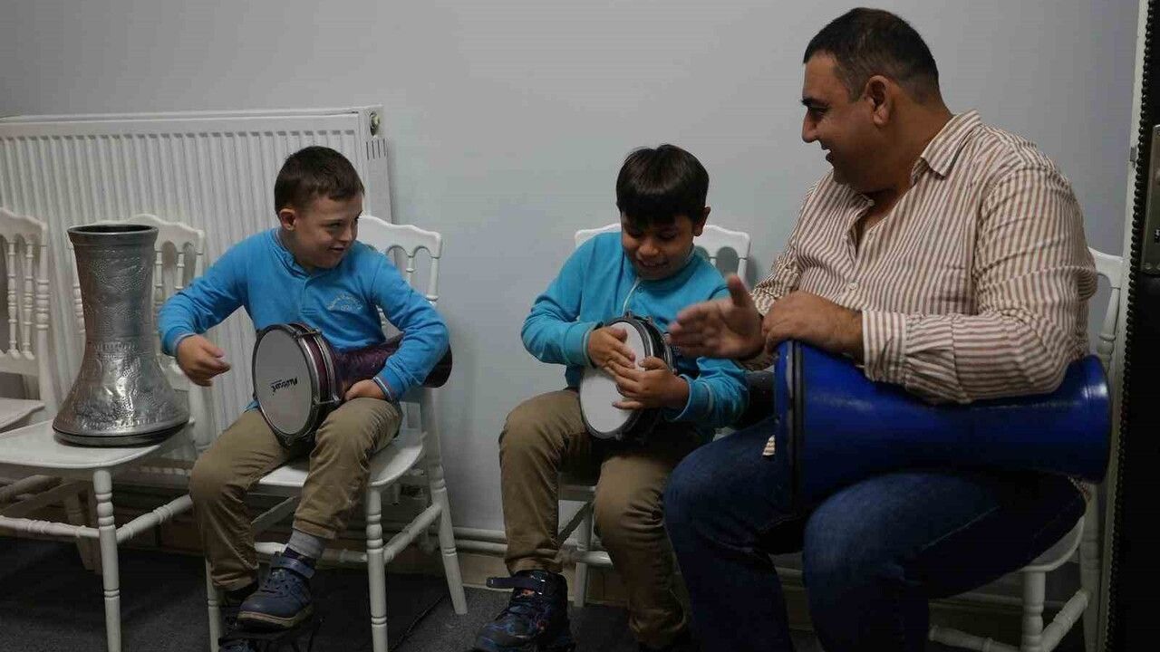 Düzce’de Özel Eğitim Öğrencileri Çocuk Üniversitesi Atölyelerinde Buluştu