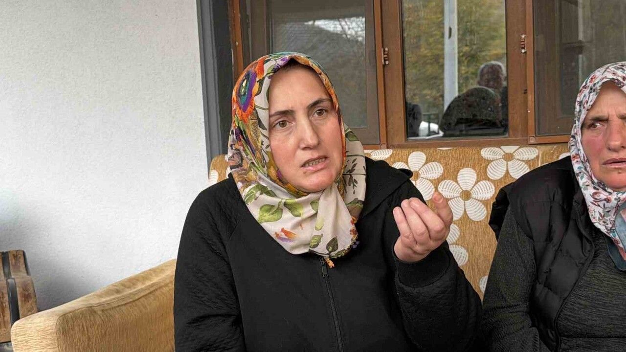 Düzce Gölyaka'da yol ortasına bırakılan traktör: motosiklet sürücüsü yaşamını yitirdi