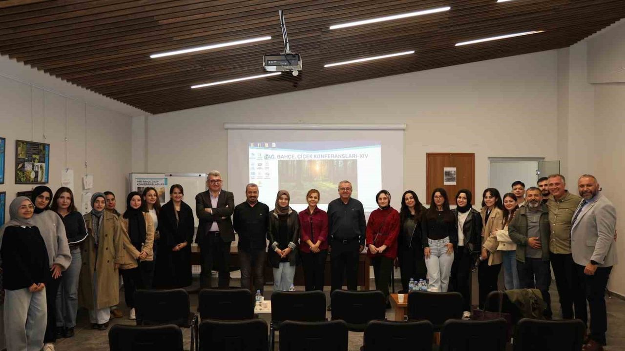 Düzce Üniversitesi'nde 'Korunan Alanlardaki Ziyaretçi Baskıları' Konferansı: Alandan Çıkılmama Uyarısı