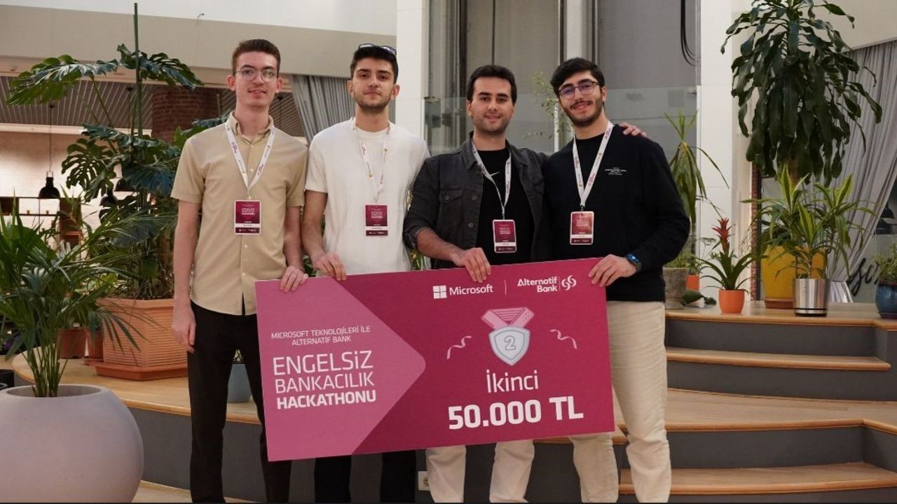 Düzce Üniversitesi SilentLink takımı, 'Gerçek Zamanlı İşaret Dili Çevirmeni' ile Microsoft finalinde ikincilik ve 50 bin lira ödül kazandı