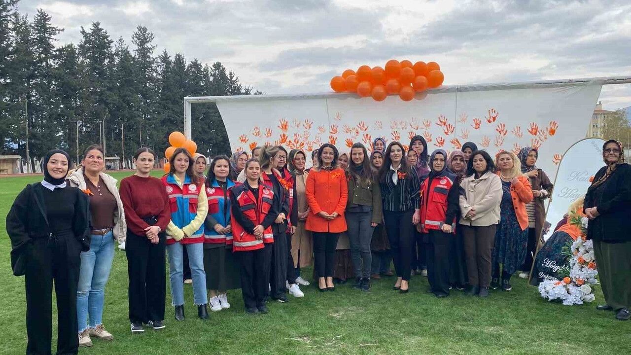Düziçi’nde 'Turuncu Konvoy' ile Kadına Yönelik Şiddete Karşı Farkındalık Artırıldı