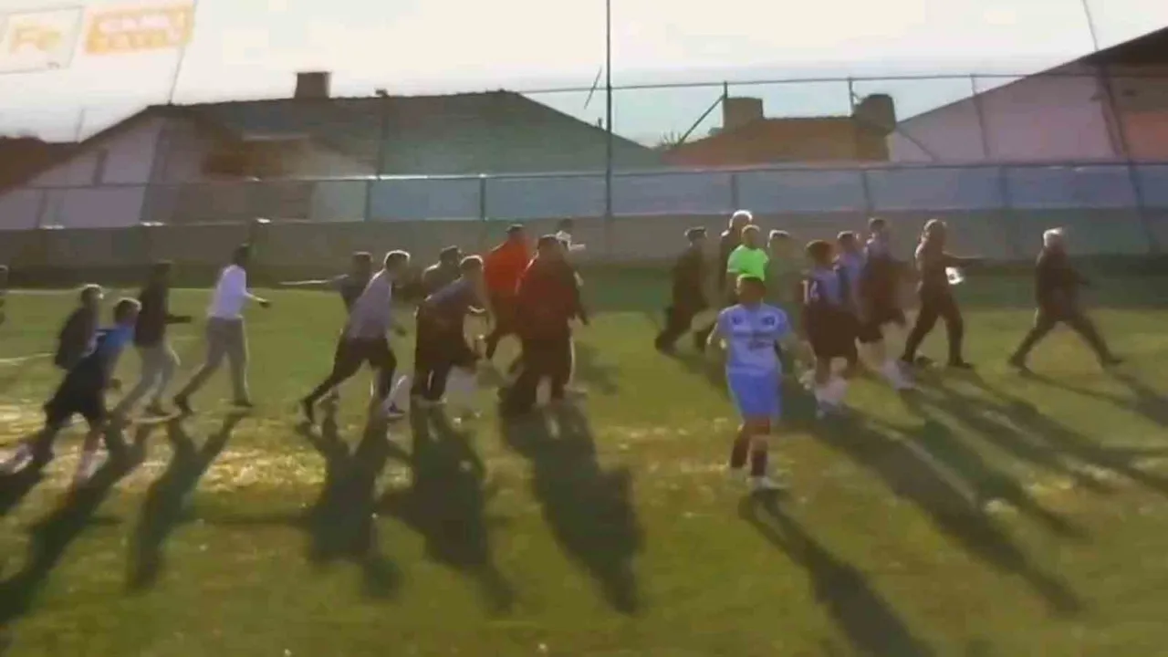 Edirne 1. Amatör Lig: Keşan İdman Yurdu - Kirişhanespor Maçı Taraftar Olayları Nedeniyle Tatil Edildi