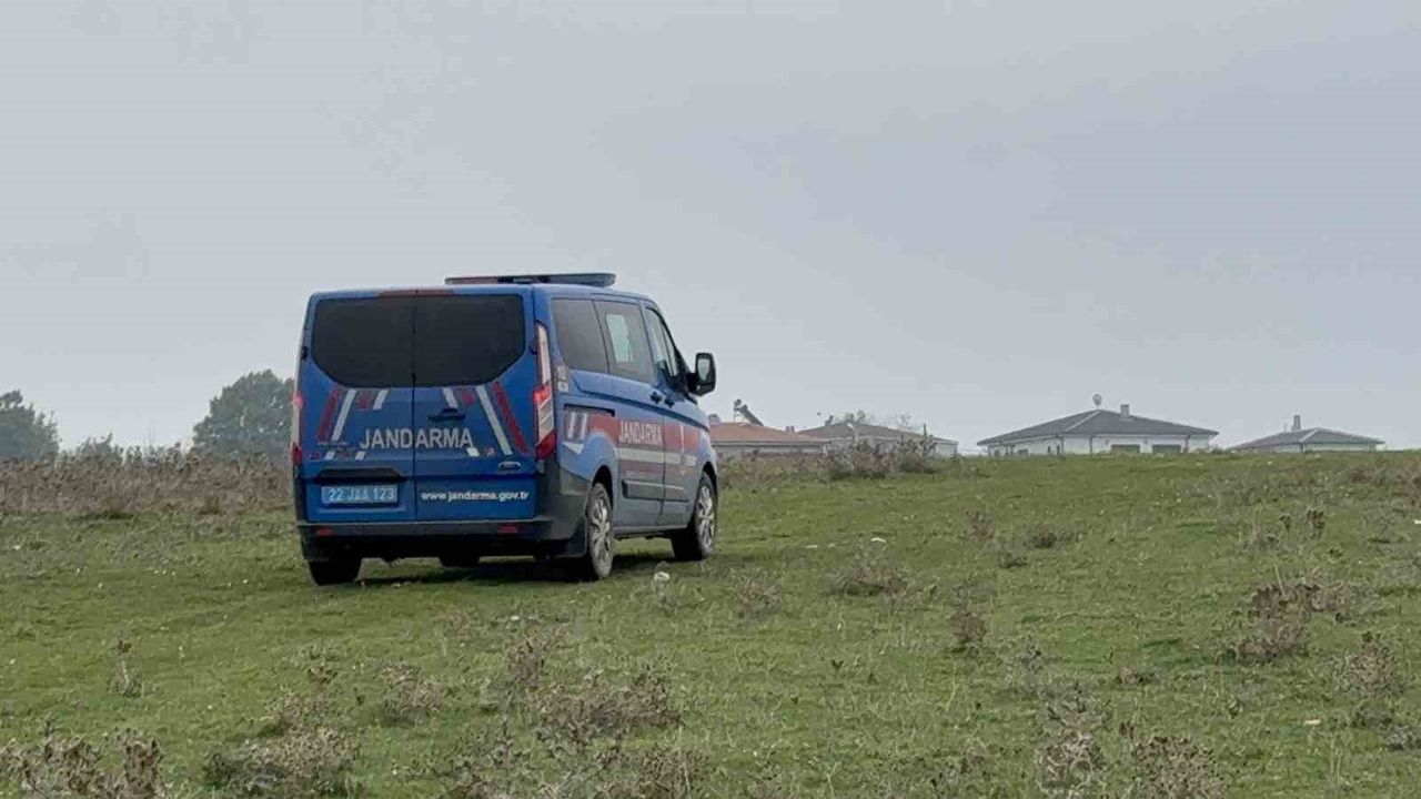 Edirne Büyükdöllük’te mantar toplayanların bulduğu patlamamış top mermisi imha edildi