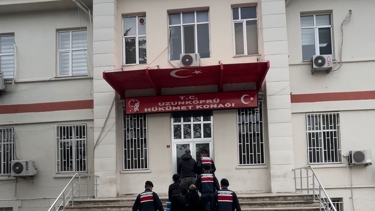 Edirne'de Jandarma'nın yapay zekâ destekli yüz tanıma sistemiyle 3 FETÖ/PDY şüphelisi yakalandı