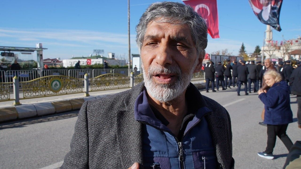 Edirne'nin kurtuluş töreninde dağıtım sırasında izdiham: Polis müdahalesiyle önlem alındı