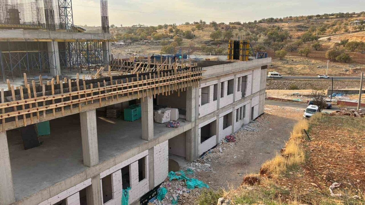 Eğil'de sağlık altyapısı güçleniyor: 25 yataklı yeni devlet hastanesi