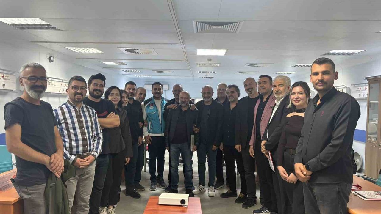 Elazığ’da sağlık çalışanlarına Erişkinlerde İleri Yaşam Desteği (İLYAD) eğitimi verildi