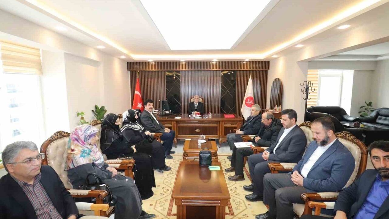 Elazığ'da Yatılı Kur'an Kurslarında Değerlendirme Toplantısı: Hafızlık İcazet Merasimi Hazırlıkları Ele Alındı