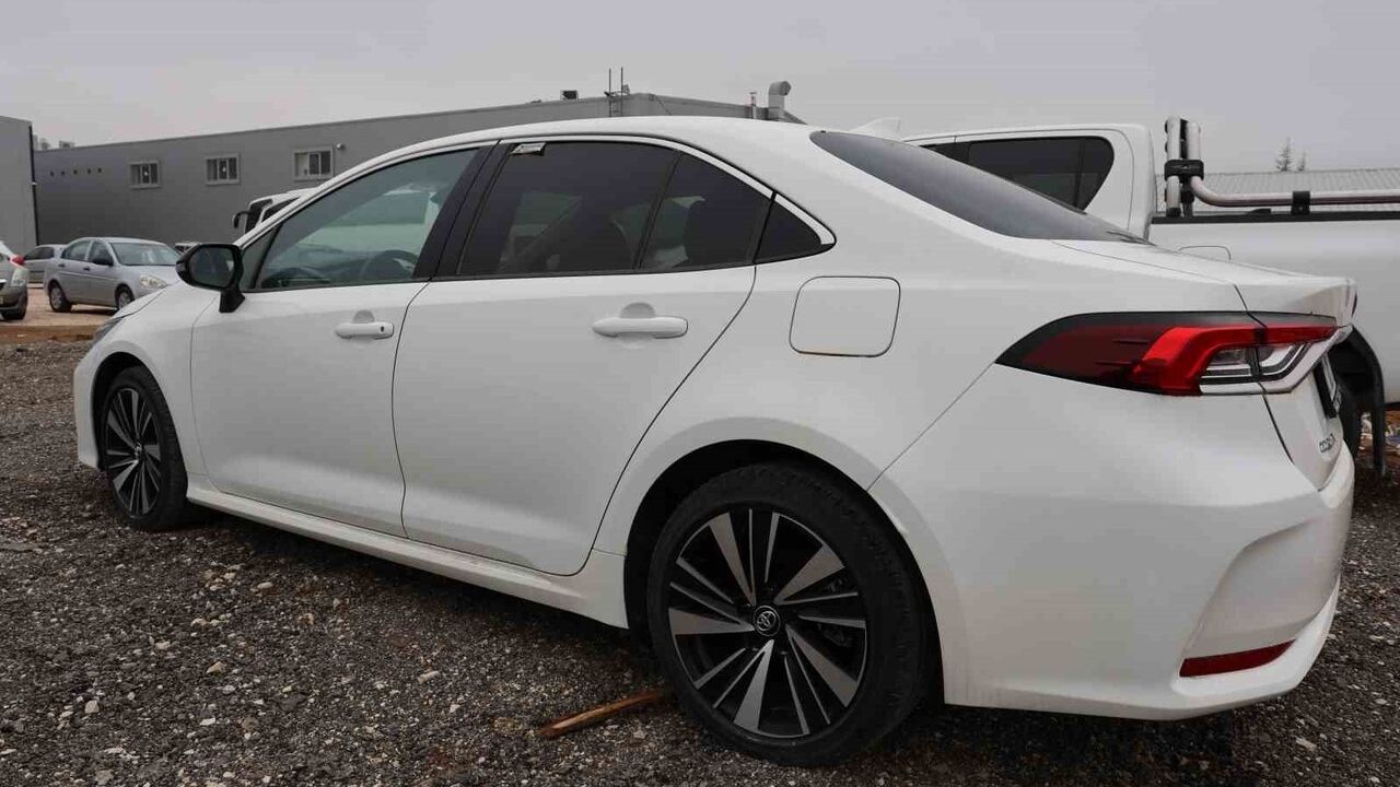 Elazığ: Engelli raporuyla alınan sıfır kilometre Toyota Corolla 20 günde motor arızası verdi, 5 aydır serviste