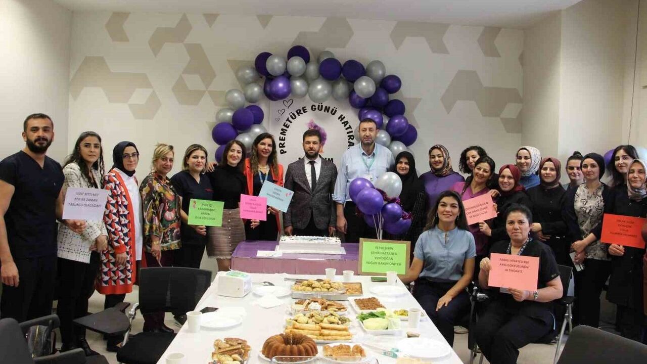 Elazığ Fethi Sekin Şehir Hastanesi'nde Dünya Prematüre Günü etkinliği düzenlendi