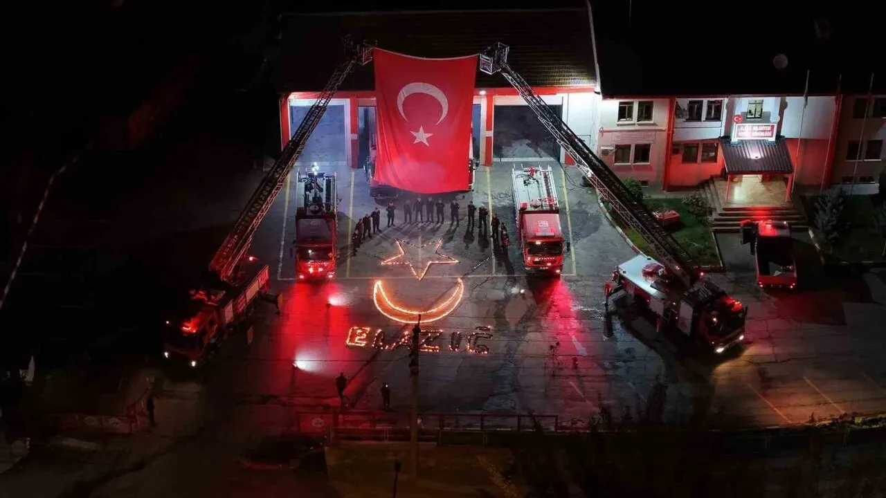 Elazığ İtfaiyesi 11 Ayda 1.482 Yangına Müdahale Etti, 38.272 Kişiye Hizmet Verdi