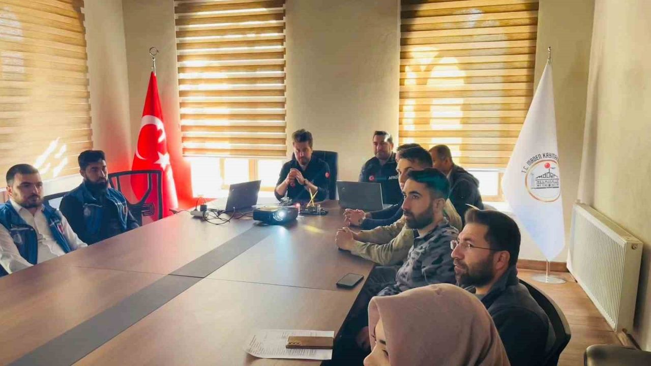 Elazığ Maden'de TAMP Toplantısı: Afet Hazırlıkları ve Koordinasyon Ele Alındı