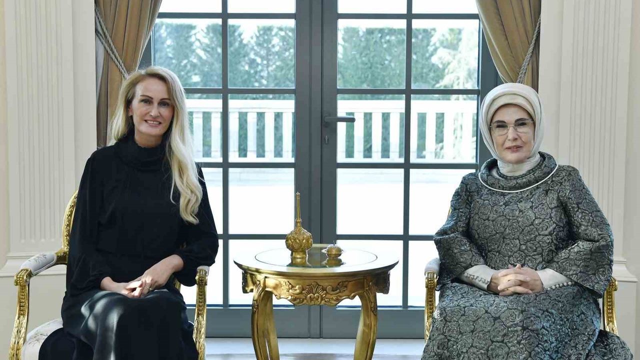 Emine Erdoğan, Nilden Bektaş Erhürman'ı Cumhurbaşkanlığı Külliyesi'nde ağırladı