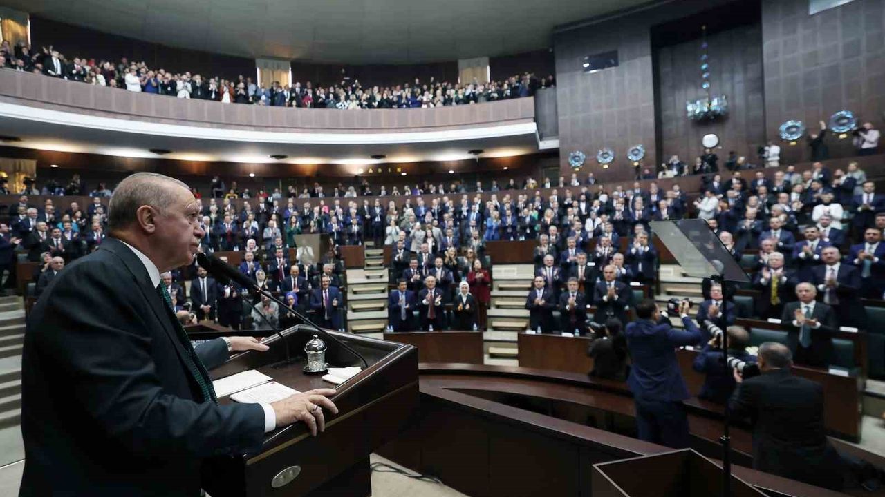 Erdoğan: Terörsüz Türkiye hedefinde yeni bir kavşağa ulaşıldı; tezkere, bütçe ve komisyon değerlendirmeleri