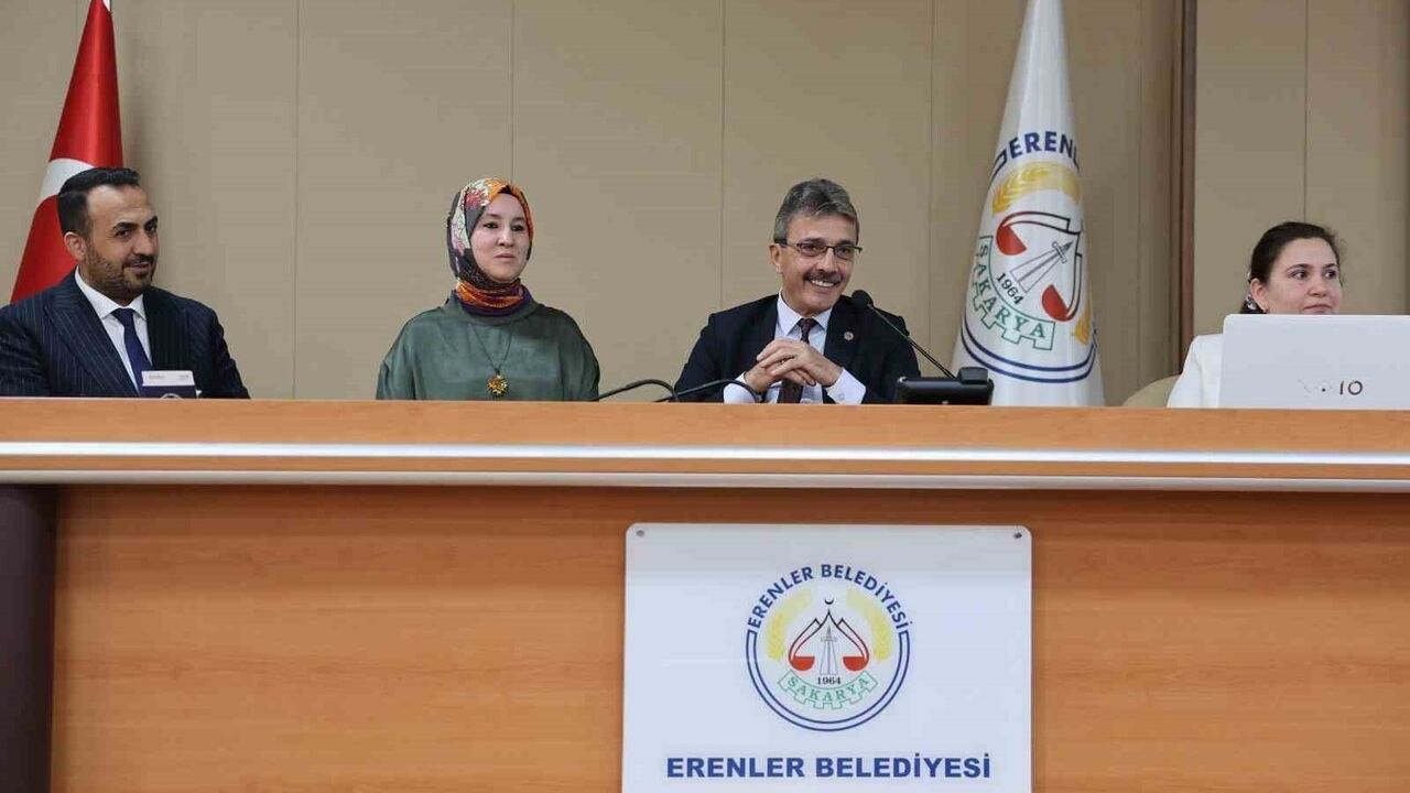 Erenler Belediyesi personeline Sıfır Atık eğitimi: Kaynağında ayrıştırma ve atık takibi vurgulandı