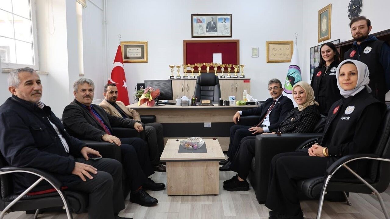 Erenler'de Afet Farkındalık Eğitimleri Halit Evin Kız Anadolu İHL'de Devam Etti