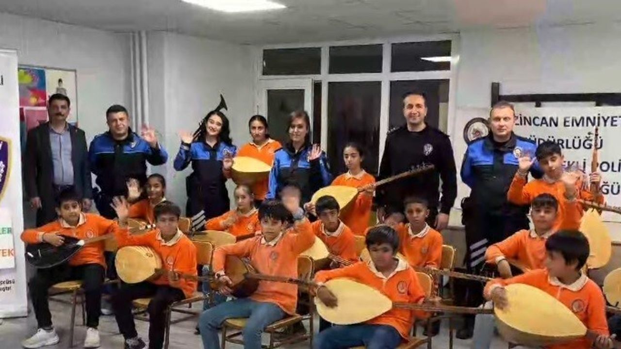 Erzincan'da 15 Öğrenciye Bağlama Desteği: 'Hep Birlikte Aileyiz' Projesiyle Kültürel Eğitim