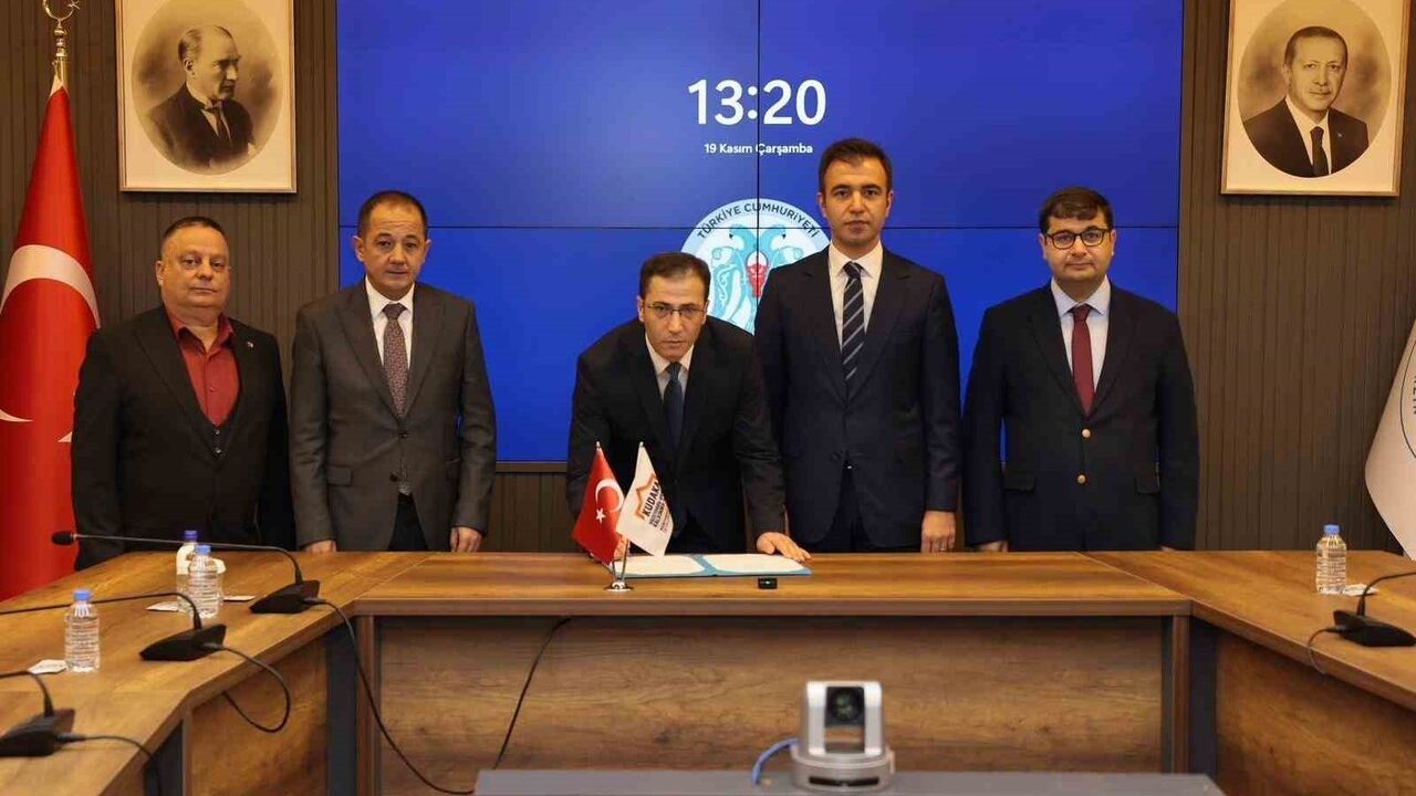 Erzincan'da 2025 Fizibilite Desteği Kapsamında Tarıma Dayalı İhtisas Besi OSB Protokolü İmzalandı