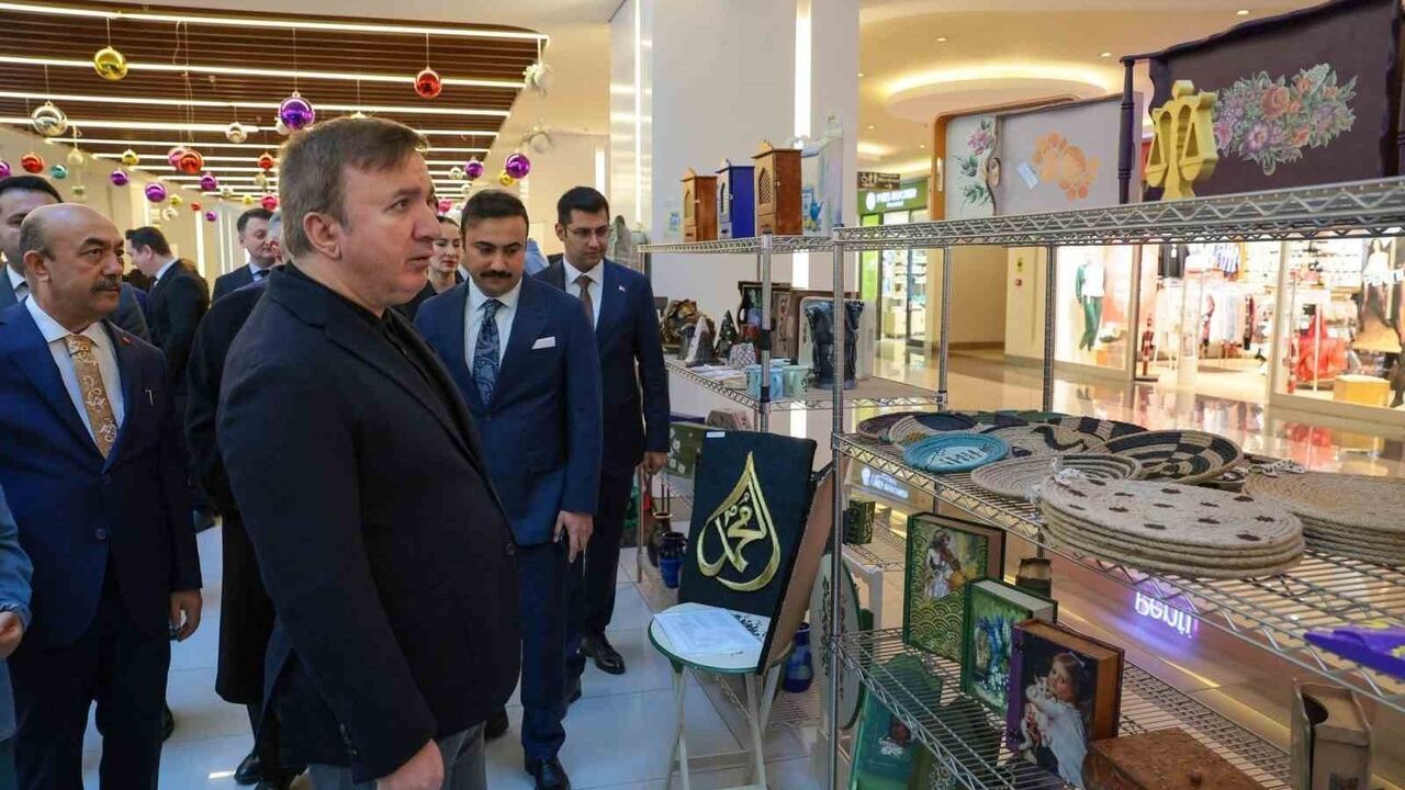 Erzincan'da ceza infaz kurumlarının el emeği ürünleri sergisi açıldı