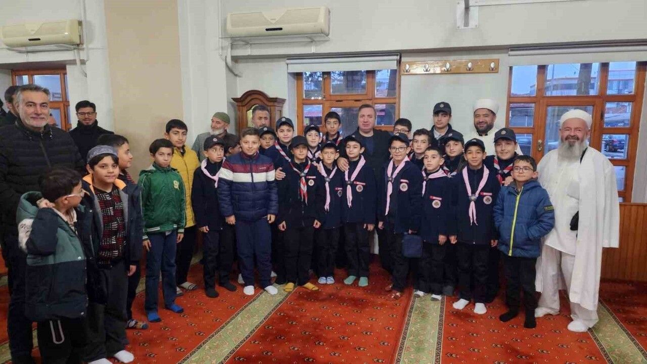 Erzincan'da Cumartesi Sabah Namazı Buluşmaları Camii Kebir'de Yoğun Katılımla Sürdü