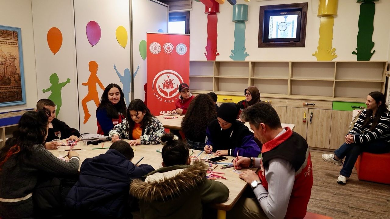 Erzincan'da Dünya Çocuk Kitapları Haftası: İl Çocuk Kütüphanesinde Okuma ve Etkinlik Programı