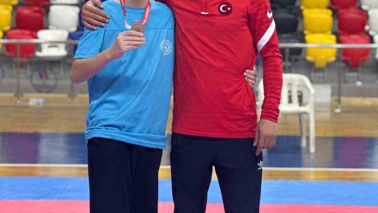 Erzurum Büyükşehir Belediyespor Kick Boks Takımı Adıyaman’da Türkiye Finallerine Kaldı