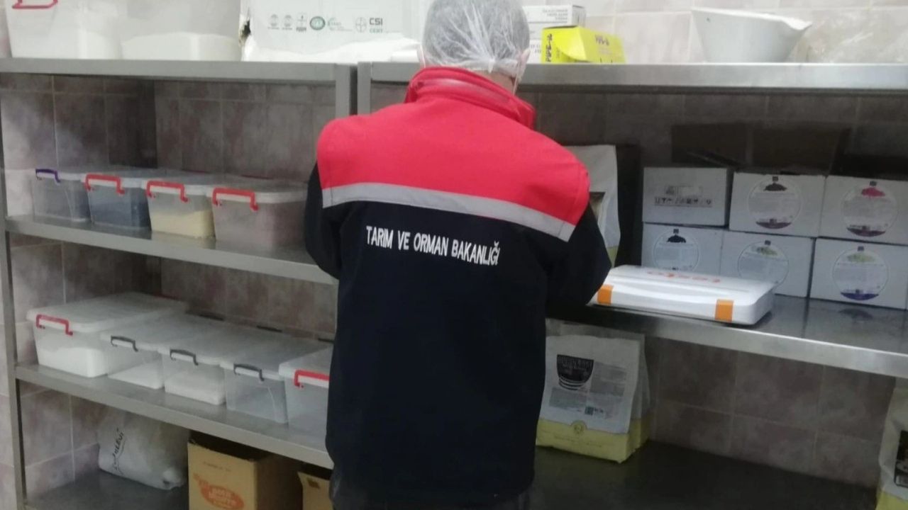 Erzurum’da 7-14 Kasım 2025'te yem, gıda ve temas malzemesi üreten işletmelere 328 denetim yapıldı