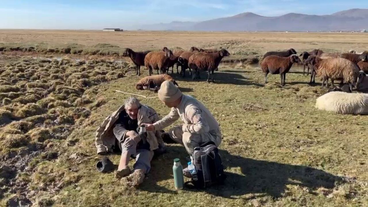 Erzurum’da Kaybolan Çoban A.K. ve 180 Küçükbaş Hayvan JÖH Timleri Tarafından Sağ Olarak Bulundu