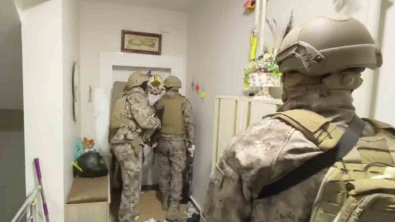 Erzurum'da torbacılara yönelik şafak operasyonunda 14 kişiye işlem