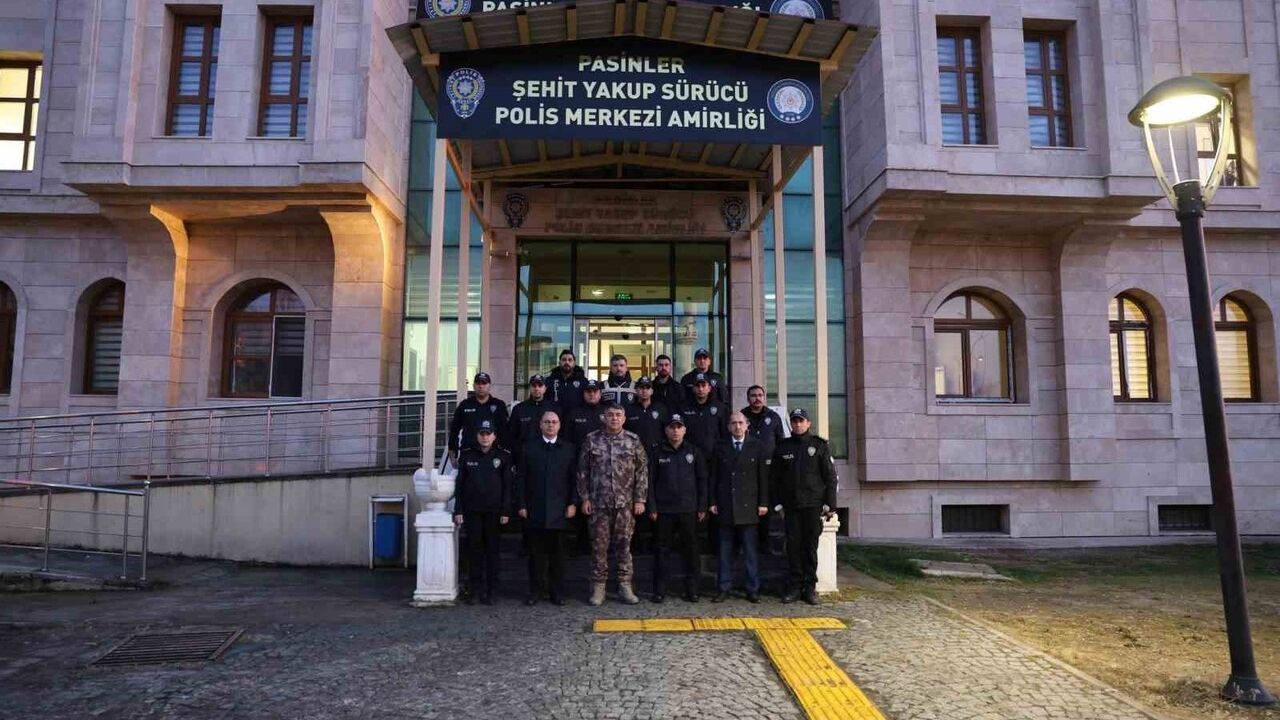 Erzurum İl Emniyet Müdürü Onur Karaburun Pasinler'de 'Huzur Toplantısı'nda Vatandaşlarla Buluştu