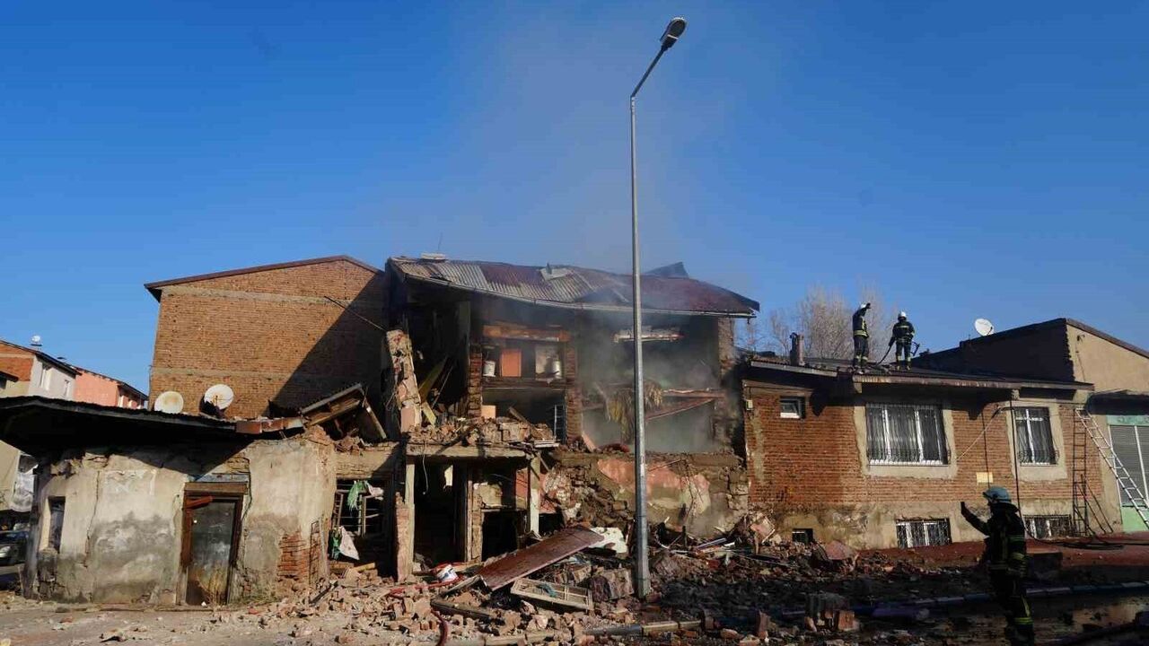 Erzurum Yakutiye'de doğalgaz patlamasıyla ilgili soruşturma başlatıldı