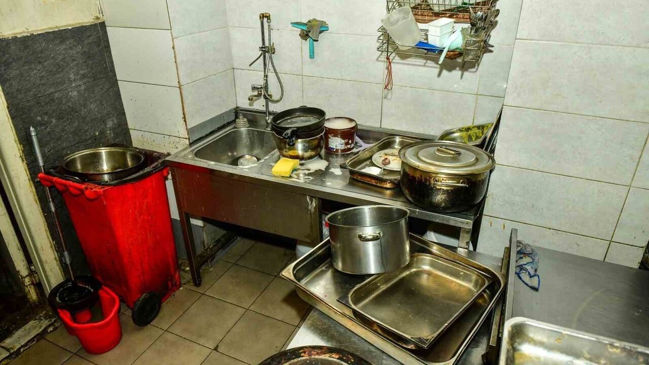 Esenyurt'ta hijyen denetimi: Piri Reis Mahallesi'ndeki restorana üst sınır ceza