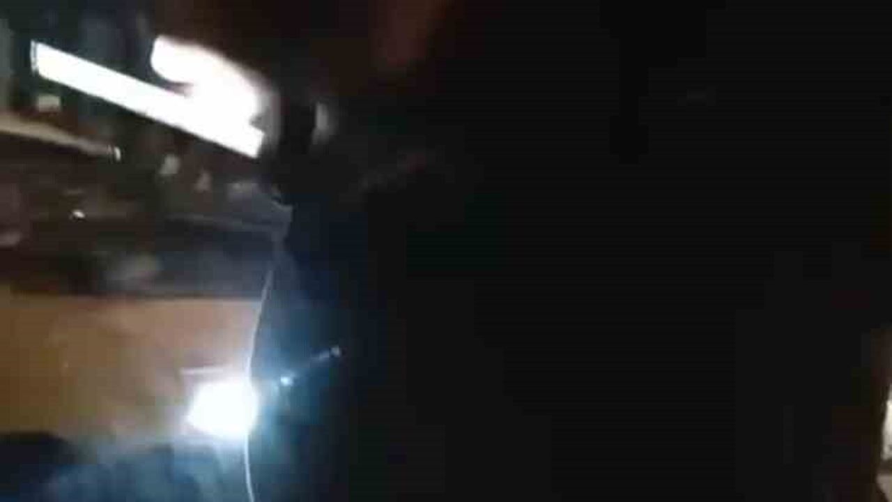 Esenyurt'ta park eden taksiciye saldırı: 'Burası bizim' iddiası ve kamera görüntüleri