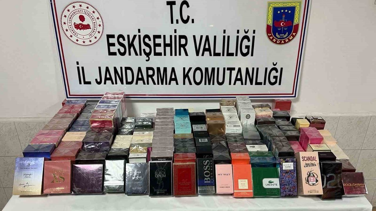 Eskişehir'de 150 faturasız yabancı menşeili parfüm ele geçirildi
