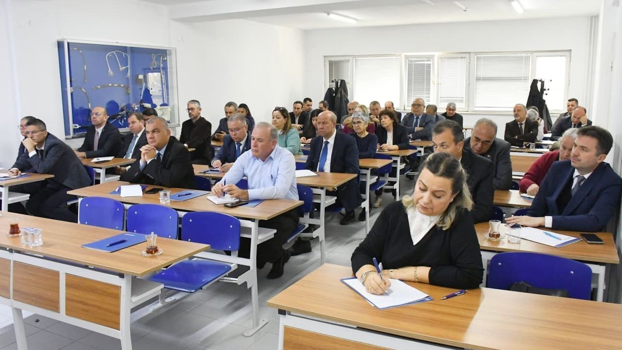 Eskişehir’de Özel Mesleki ve Teknik Anadolu Liseleri Müdürleri Aylık Değerlendi